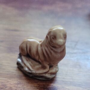 Wade Whimsey Sea Lion ~ seal~Figurine